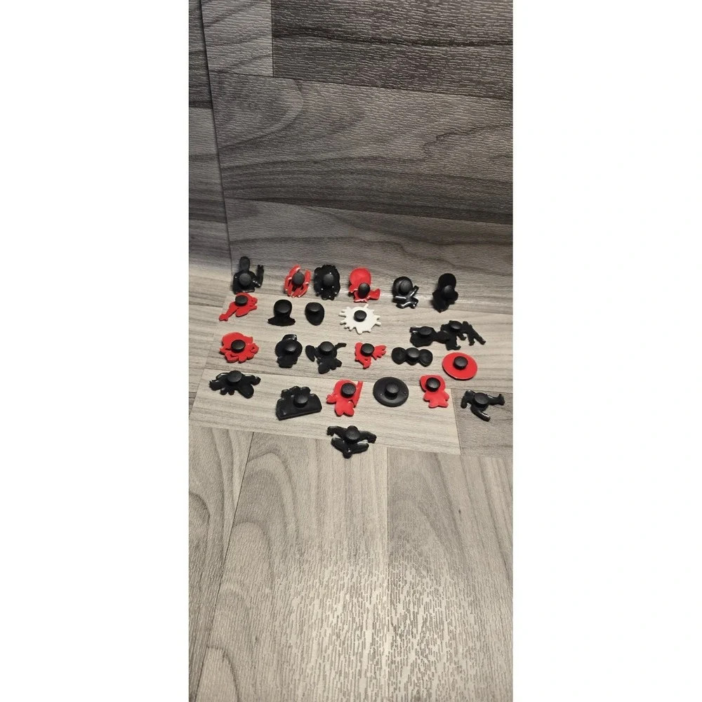 Lot Of 25 Spiderman Croc Charms